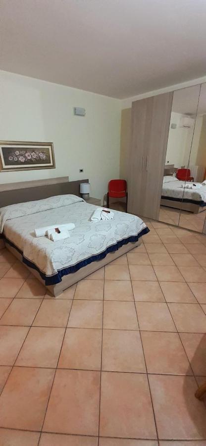 Hotel La Via Del Mare Oristano Zewnętrze zdjęcie